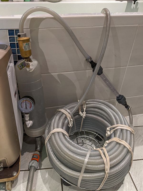Badewasser Raktor 12 mit Schlauch