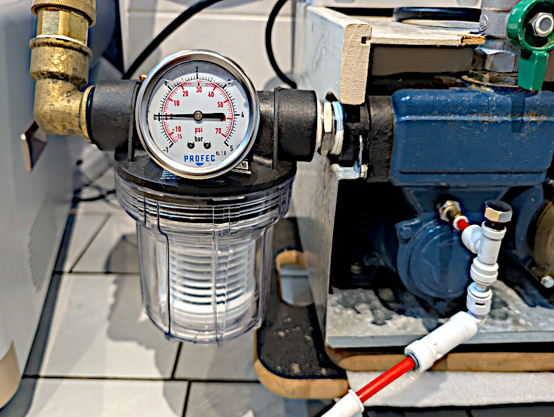 Einhell Filter am Pumpeneinlauf